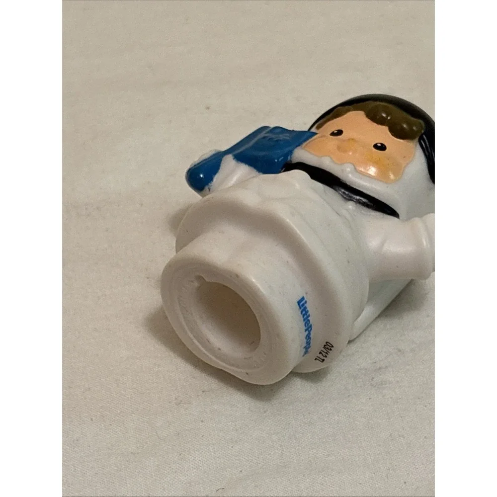 2010 Fisher Price Little People Rumble n Blast Space Ship 2 Figures T7171
